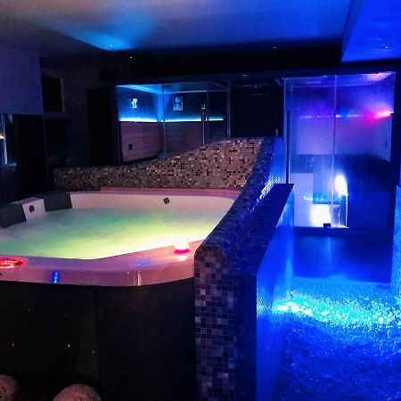 Hotel Astoria & Ninfea Spa Фиуджи Екстериор снимка