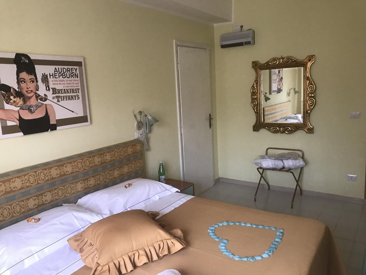 Hotel Astoria & Ninfea Spa Фиуджи Екстериор снимка