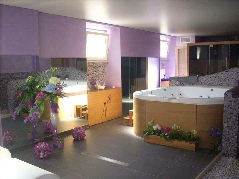 Hotel Astoria & Ninfea Spa Фиуджи Екстериор снимка